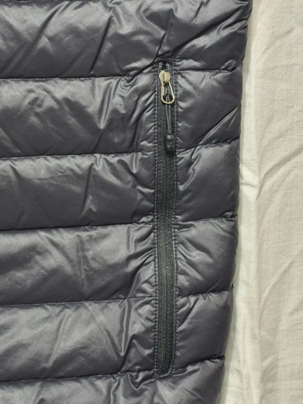 The North Face XL Black Goose Down Morph 800 Outdoor Party Work Travel Vest